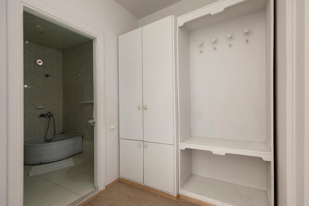 Leader Hotel กอริ ภายนอก รูปภาพ